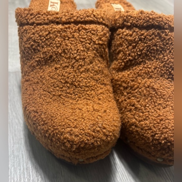 KORKS Women's Teddy Comfort Faux Shearling Clogs Size 9M - Picture 4 of 8